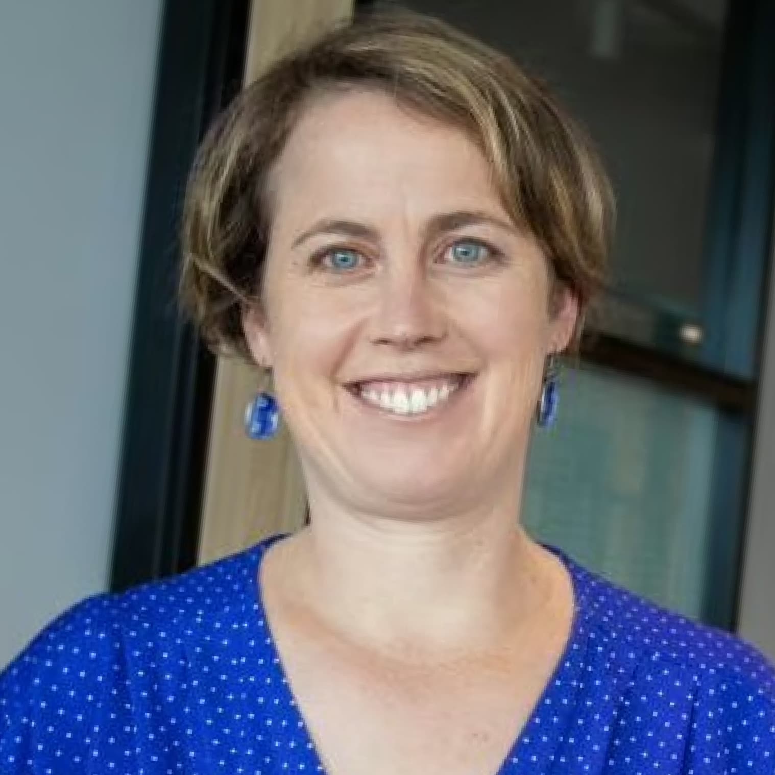 Dr Lucinda Freeman